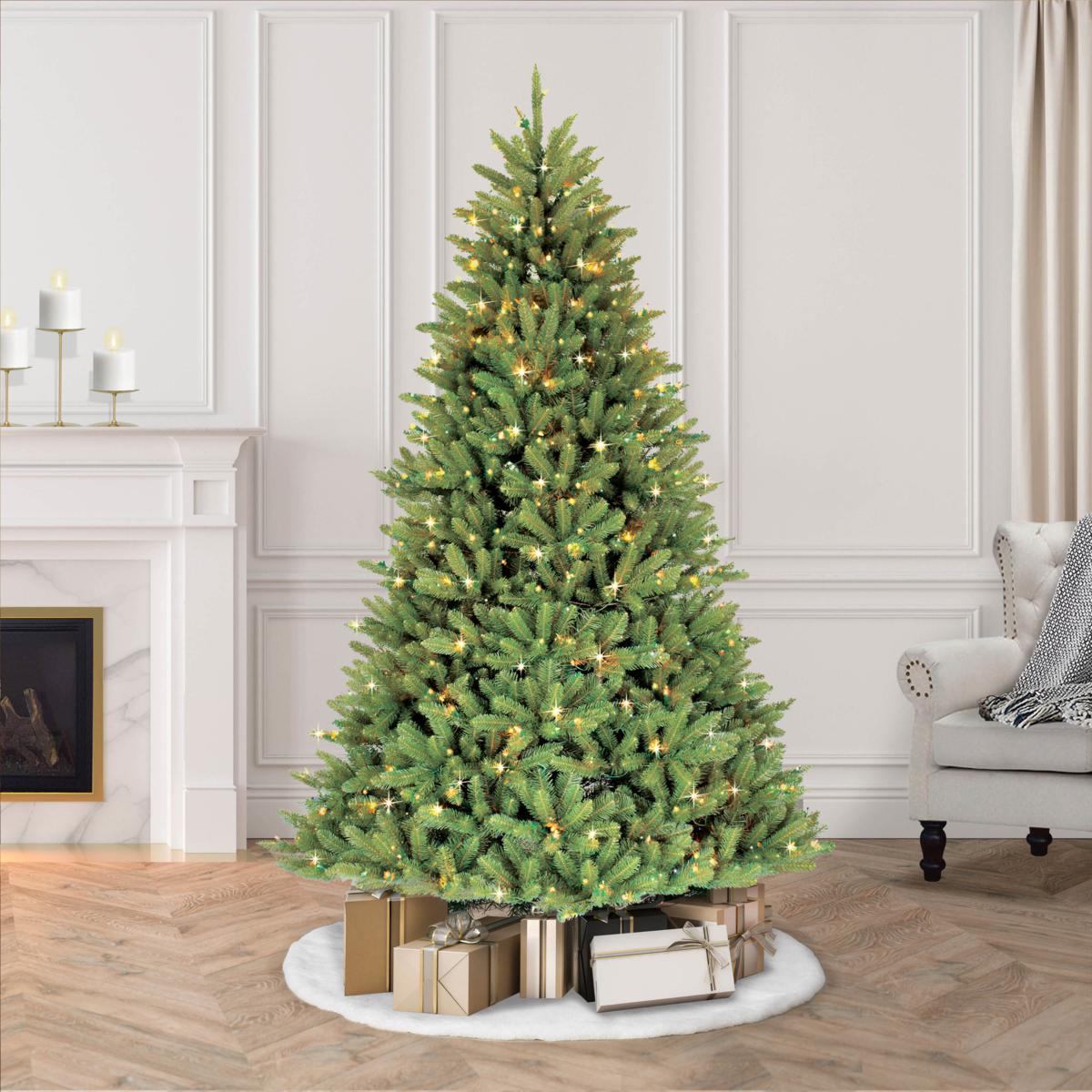 ARTIFICIAL CHRISTMAS TREES